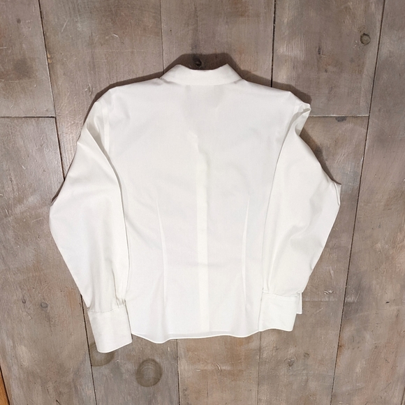 Liz Claiborne White Blouse Size Medium Petite - Picture 2 of 2